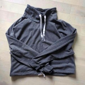 Free With Purchase Short sweatshirt